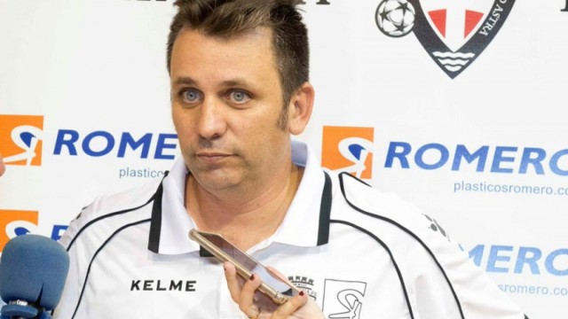 Juan Carlos Guillamón guiará al filial de ElPozo tras su ascenso a Segunda División