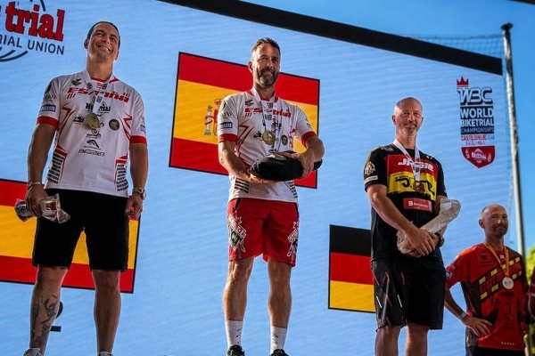 Raúl Martínez comienza el Mundial de trial bici arrasando en Barcelona y aspira a lograr el triplete