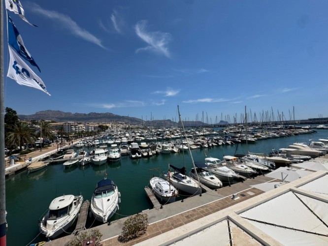 Medio Ambiente finaliza en Altea la instalación de placas solares en siete puertos para reducir gastos