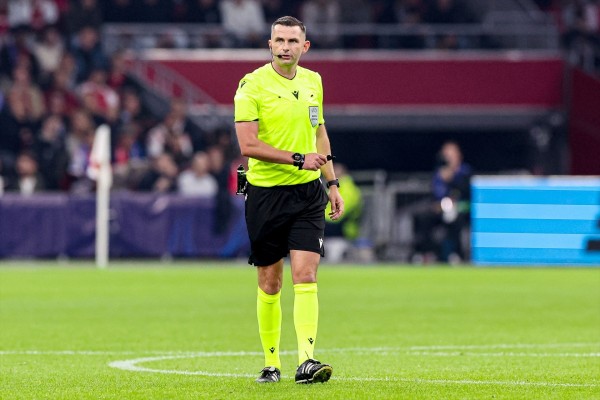 El inglés Michael Oliver dirigirá el España-Bélgica de cuartos de final