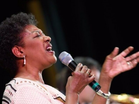 El puerto Tomás Maestre de La Manga acoge este lunes el concierto de la cantante de jazz Carole Alston