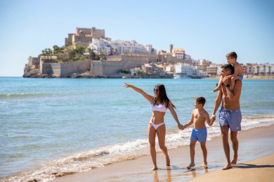 Los 4 mejores hoteles en primera línea de playa donde disfrutar del histórico eclipse solar del 12 de agosto