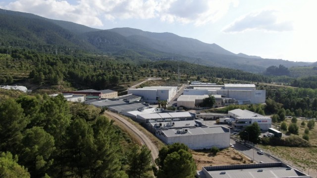 La industria alcoyana frena la contratación: baja el 20% mientras crece un 9% en el sector servicios