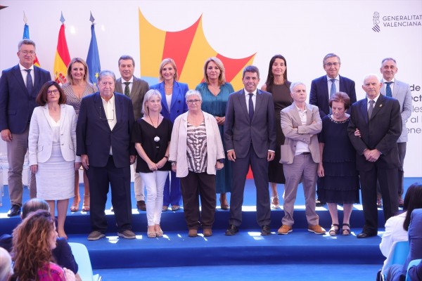 Cultura mantiene el freno al Premi de les Lletres un año después de convocarlo
