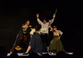 El día que cerraron todos los teatros... y cuatro jóvenes decidieron actuar en secreto