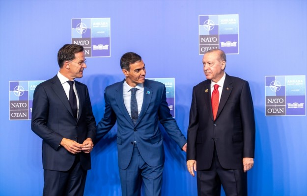 Sánchez anuncia que España se suma a la misión de la OTAN en Finlandia para proteger el Ártico