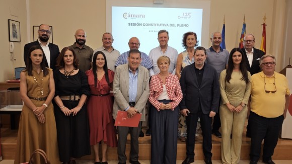 Mario Martínez renueva la presidencia de la Cámara de Comercio de Orihuela