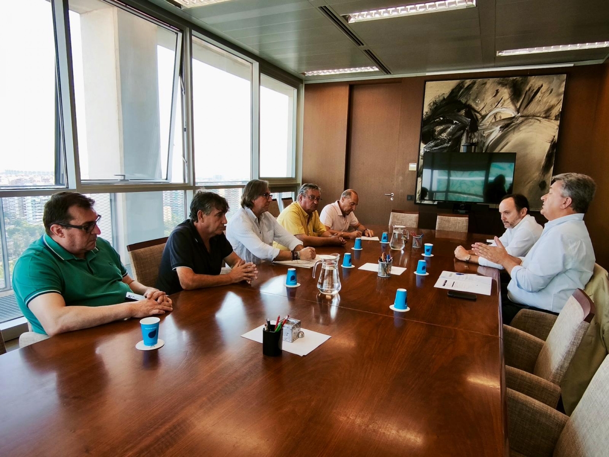 Reunión entre los alcaldes del Valle de Ayora Cofrentes y la Generalitat.