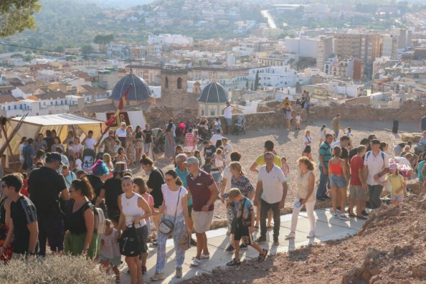 Onda ofrece un viaje al siglo X con sus visitas teatralizadas por el casco histórico y el castillo 