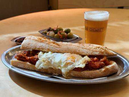 Cabanyalera en bar Cremaet