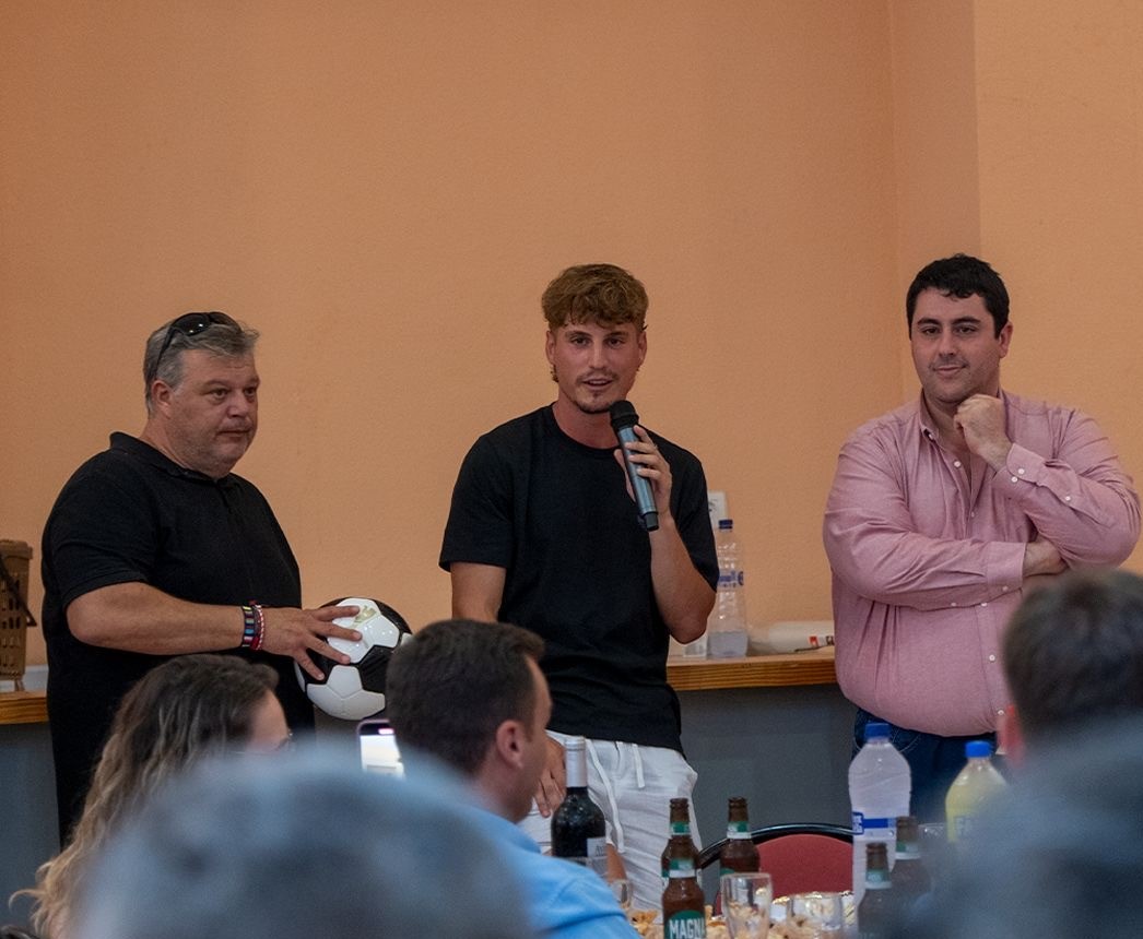 La peña valencianista Noulas de Nules organiza una cena con Sergi Canós