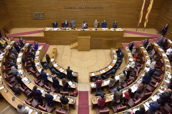 Les Corts rechazan elaborar una ley sobre competencias en materia de derecho civil