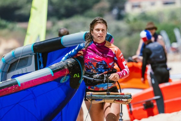 La alcazareña Claudia León logra otro triunfo nacional en Tarifa, donde se proclama campeona de España 