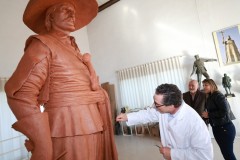 Pérez-Reverte asistirá el 17 de julio a la inauguración del monumento al Capitán Alatriste en Cartagena