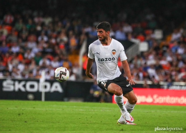 Cenk Özkacar no viajará a Girona con el grupo 