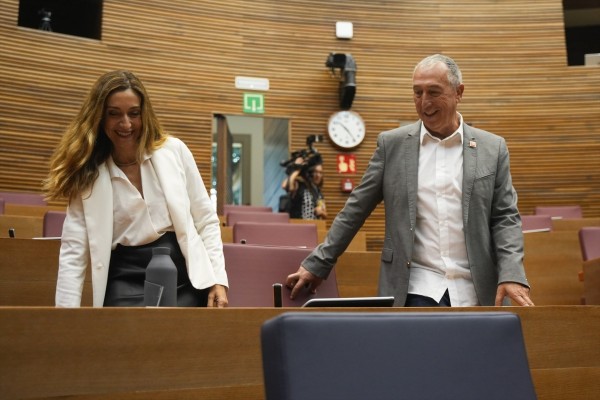 Compromís plantea 200 millones a servicios públicos y quitar los privilegios a Mazón en sus enmiendas a acompañamiento