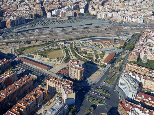 Catalá espera el acuerdo para elegir al nuevo gerente de Parque Central y mantener el 