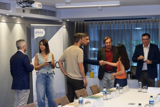 Las imágenes del desayuno 'Creadores de contenido, modas e IA en las decisiones de compra del futuro'