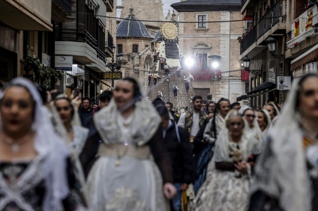La propuesta para la Ofrenda en tres días: reestructurar el desfile para terminar a una hora 