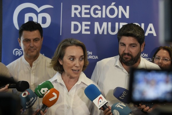 Miras dejará vacía la vicepresidencia del Gobierno de la Región tras la salida de Vox