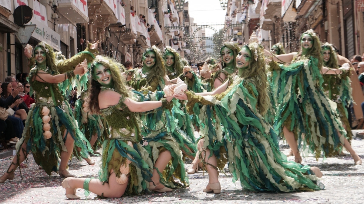 Uno de los ballets del desfile de la Entrada Cristiana de 2026.