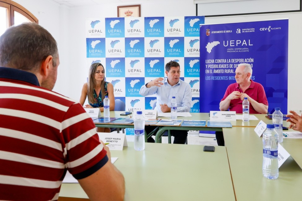 Un momento del foro organizado por Uepal en Murla. - 