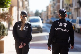 Vox quiere que la Policía Local vigile las restricciones al burka y el niqab en espacios públicos