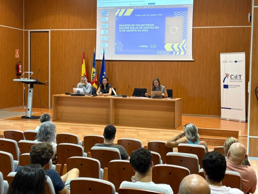 Castelló forma a los 140 voluntarios que participarán en el dispositivo del eclipse total de sol de 2026