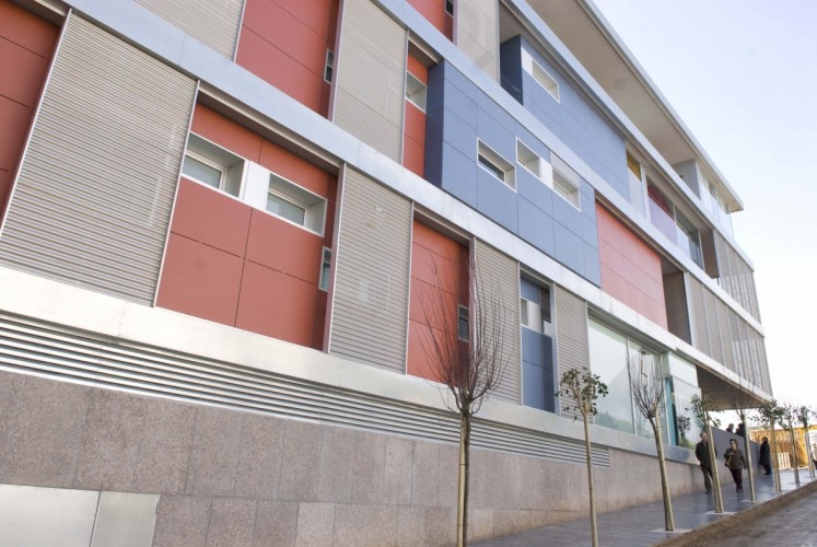 El precio de la vivienda en Cartagena sigue fiel a su rojo carmesí: Ciudad Jardín y el casco antiguo se encarecen más de un 22%