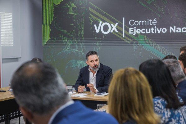 El harakiri de Vox
