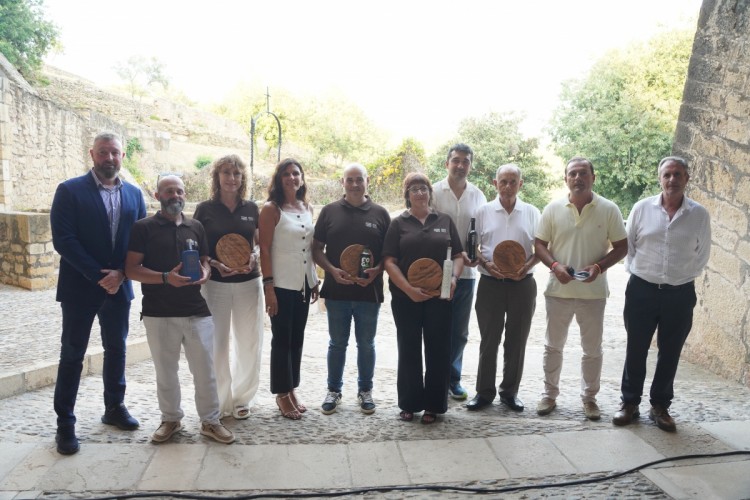 Diputación premia a cinco sellos de aceite virgen extra de la provincia por su calidad y excelencia