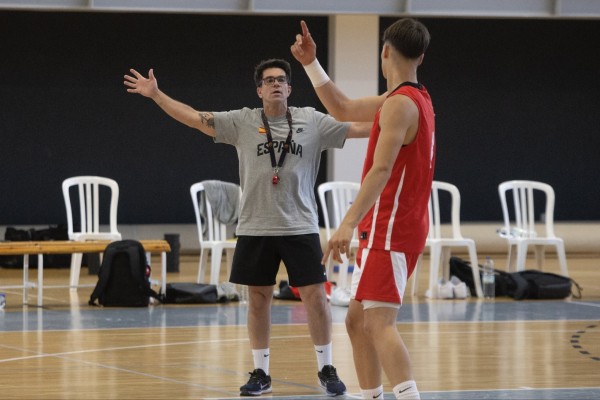 José Luis Pichel y Dídac Cebolla representarán al Amics Castelló en el EuroBasket sub-20 de Eslovenia