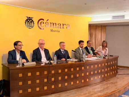 La Comunidad contará con técnicos municipales para la implantación de la ley de Vivienda Asequible