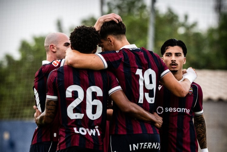 Espí marca en la victoria del Levante ante el Leganés en el primer amistoso del verano
