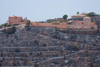 El incendio de Los Gallardos queda estabilizado y se autoriza el regreso de 1.000 desalojados