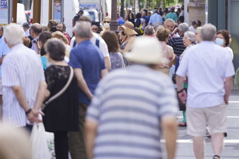 Los casos de covid-19 siguen en descenso con una bajada del 12,5% en la última semana