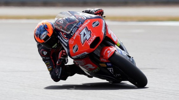 El valenciano Iván Ortolá vence desde la 'pole position'