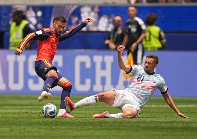 España se entrena en Dallas con todos los jugadores disponibles