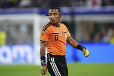 Iván Barton dirigirá la semifinal Francia-España