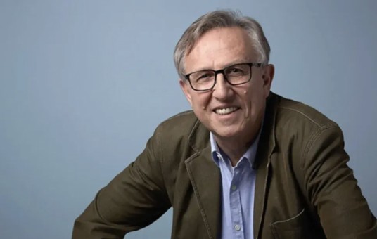 El investigador de la UV Eugenio Coronado recibe el V Premio Nacional de Nanotecnología 2026