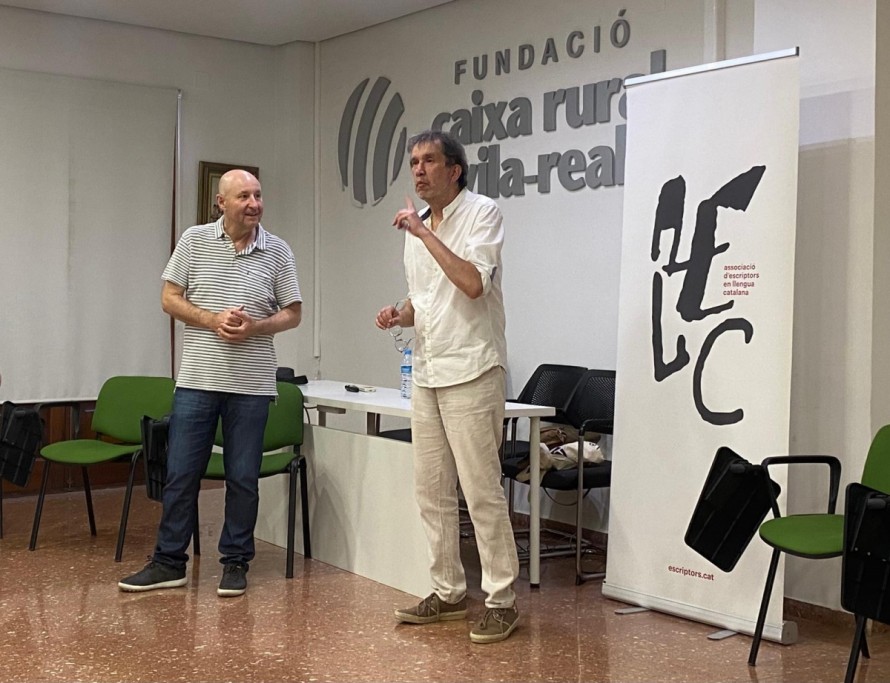 Joan-Lluís Lluís reflexiona sobre el poder dels relats: “Sense literatura oral no hi hauria escriptura”