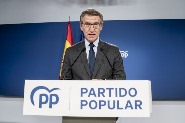 Feijóo garantiza los gobiernos autonómicos y locales del PP y pide a Vox que no entorpezca