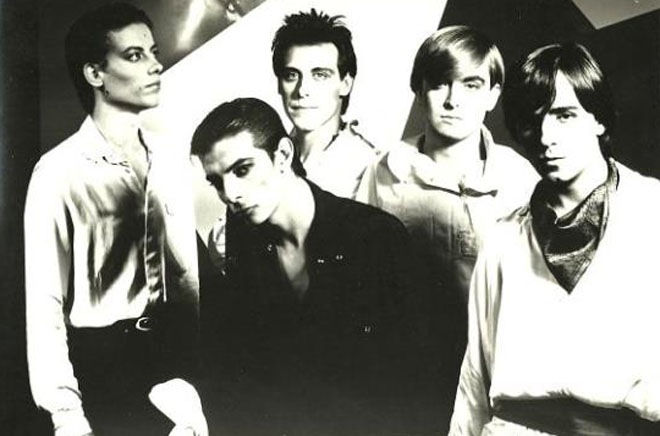 Y se hizo la penumbra: así sonó y suena la Valencia más oscura