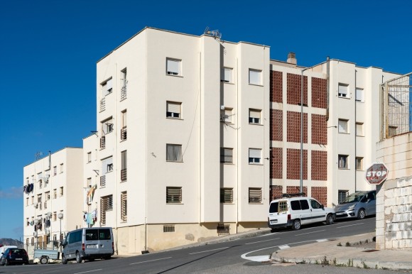 La compraventa de viviendas en la Comunitat baja un 10,8% tras empeorar su evolución interanual en mayo