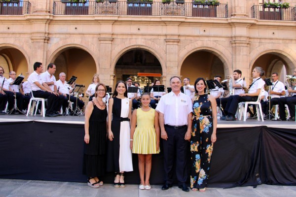 La Banda Municipal de Castelló homenajea a Sant Cristòfol con el concierto 'Viajando por España'