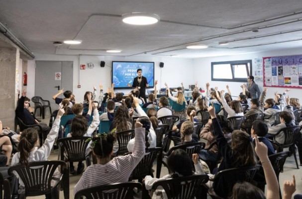La Bluewave Alliance impulsa ‘Peques por el Mar’, una iniciativa que ya ha concienciado a más de 7.000 escolares sobre la conservación marina