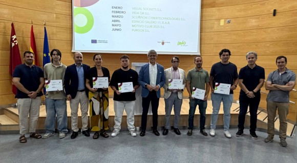 Tecnología, nutrición y cultura triunfan en los premios al Emprendedor del Mes de la Región