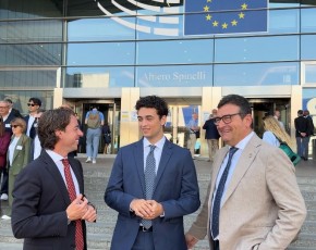 La Comunidad lleva al Parlamento Europeo su modelo de deporte inclusivo a través de Ángel Turpín