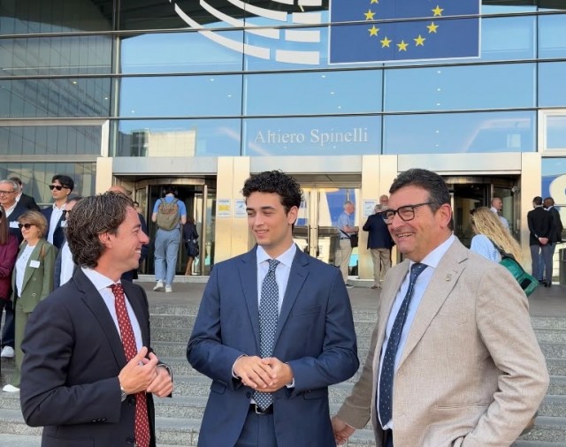 La Comunidad lleva al Parlamento Europeo su modelo de deporte inclusivo a través de Ángel Turpín