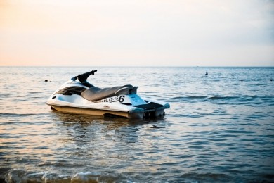 Podemos llevará a la Asamblea Regional la prohibición de las motos de agua en el Mar Menor